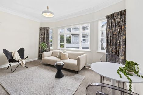 Photo of property in 20e Portland Crescent, Thorndon, Wellington, 6011