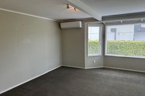 Photo of property in 1 Frater Avenue, Milford, Auckland, 0620