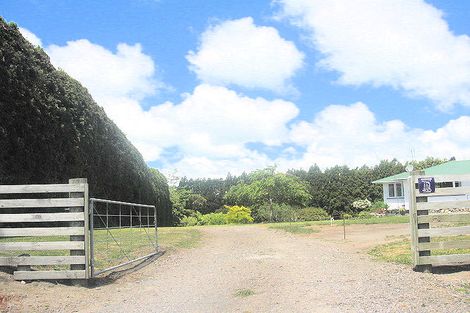 Photo of property in 165 No 2 Road, Te Puke, 3182