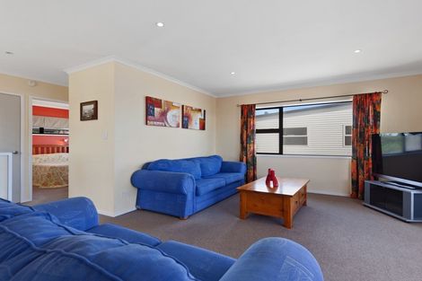 Photo of property in 24b Karewa Parade, Papamoa Beach, Papamoa, 3118