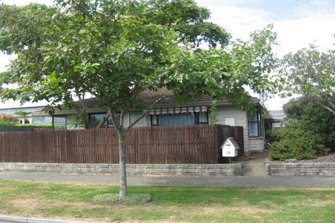 Photo of property in 2/28 Oxley Avenue, St Albans, Christchurch, 8014