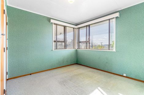 Photo of property in 32 Sullivan Avenue, Mangere Bridge, Auckland, 2022
