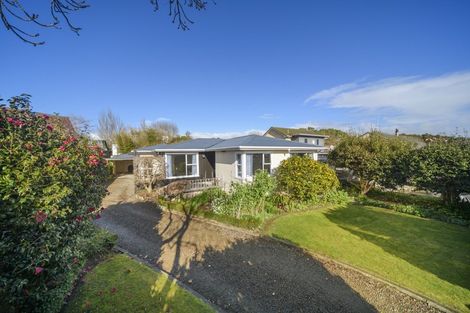 Photo of property in 114 Buick Crescent, Awapuni, Palmerston North, 4412