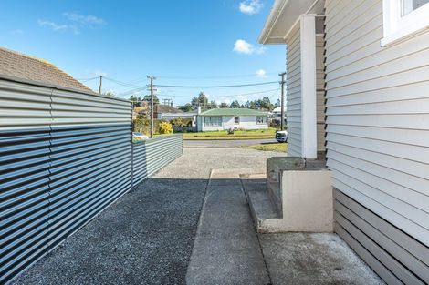 Photo of property in 6 Gordon Crescent, Marton, 4710