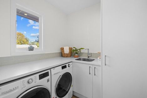 Photo of property in 37 Balrudry Street, Avonhead, Christchurch, 8042