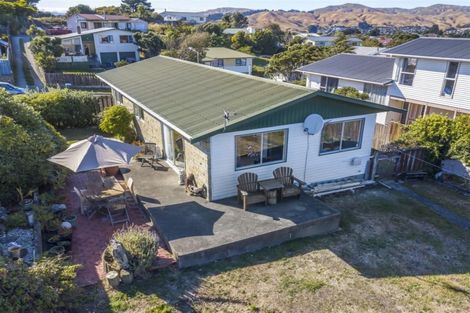 Photo of property in 9 Limerick Grove, Ascot Park, Porirua, 5024