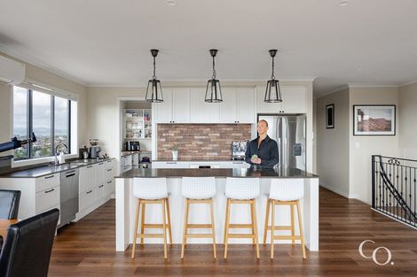 Photo of property in 49 Hinewa Road, Otumoetai, Tauranga, 3110
