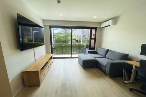 Photo of property in 25 Potter Avenue, Northcote, Auckland, 0627