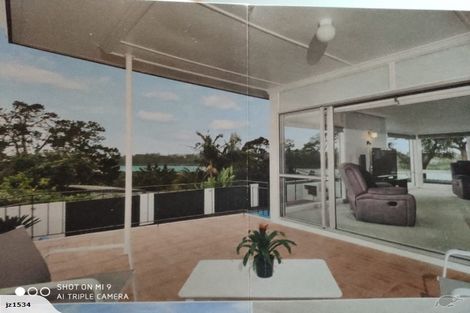 Photo of property in 171a Colwill Road, Massey, Auckland, 0614