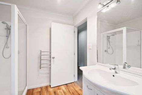 Photo of property in 1 Botanical Heights Drive, Waipahihi, Taupo, 3330