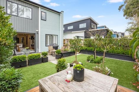 Photo of property in 5a Breakwater Way, Whitby, Porirua, 5024