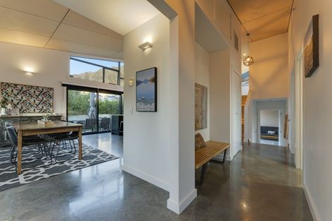 Photo of property in 2 Falconer Rise, Jacks Point, Queenstown, 9371