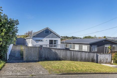 Photo of property in 8 Herewini Street, Titahi Bay, Porirua, 5022