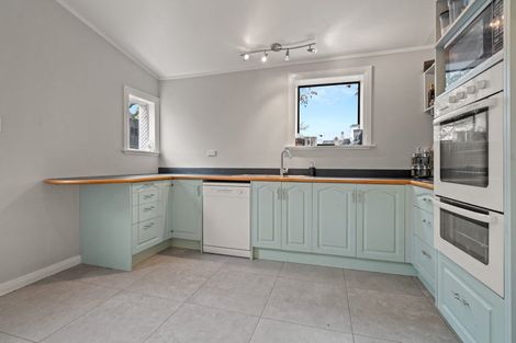 Photo of property in 83 Colombo Road, Masterton, 5810