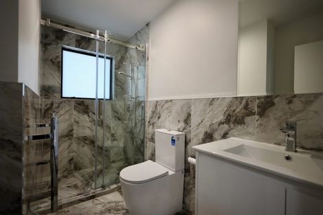 Photo of property in 1 Ainsdale Place, Manurewa, Auckland, 2102