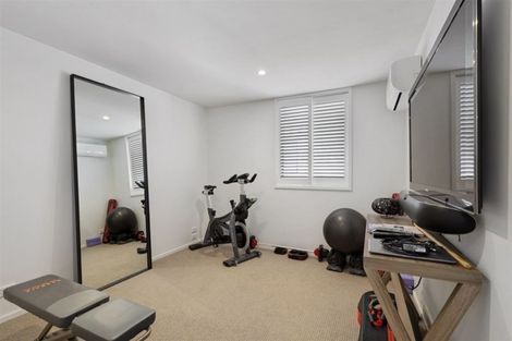 Photo of property in 54 Gracefield Avenue, Christchurch Central, Christchurch, 8013