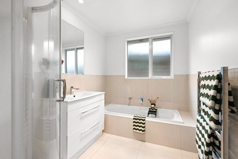 Photo of property in 33 Tupelo Street, Pukete, Hamilton, 3200