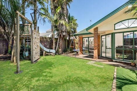 Photo of property in 285 Hobsonville Road, Hobsonville, Auckland, 0618