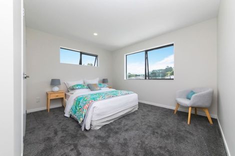 Photo of property in 1 Duchess Way, Riverhead, 0820