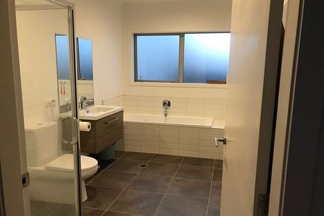 Photo of property in 33 Kanuka Road, Hobsonville, Auckland, 0616