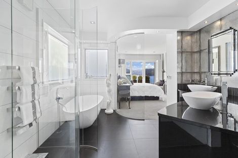 Photo of property in 11u2- Maida Vale Road, Roseneath, Wellington, 6011
