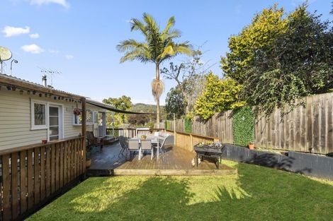 Photo of property in 19 Kashmir Road, Glen Eden, Auckland, 0602