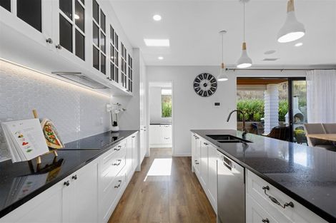 Photo of property in 8 Tawatawa Street, Long Bay, Auckland, 0630