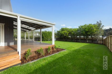 Photo of property in 5 Cambridge Road, Riverhead, 0820