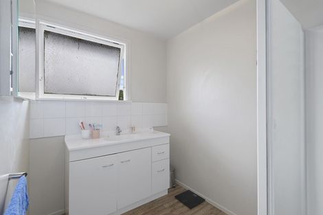 Photo of property in 56 Middlepark Road, Sockburn, Christchurch, 8042