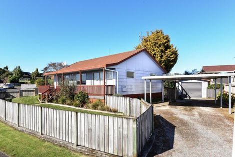 Photo of property in 8 Millar Place, Nawton, Hamilton, 3200