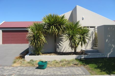 Photo of property in 6 Ridgewood Place, Shirley, Christchurch, 8061
