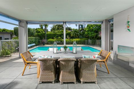 Photo of property in 35 Pounamu Avenue, Greenhithe, Auckland, 0632
