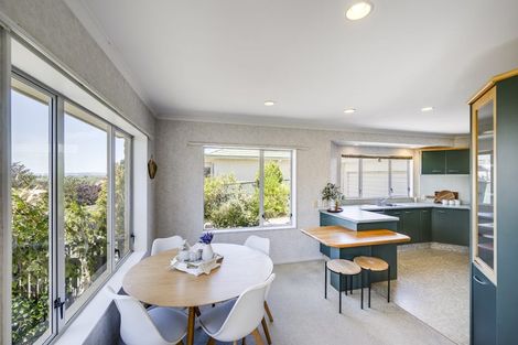 Photo of property in 76b Churchill Drive, Taradale, Napier, 4112