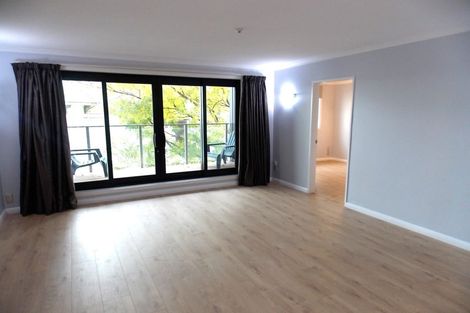Photo of property in Endeavour Apartments, 23/125u Thorndon Quay, Pipitea, Wellington, 6011