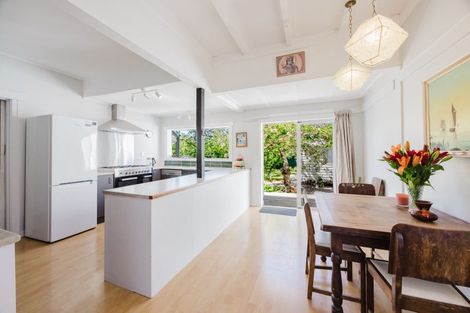 Photo of property in 404 Jervois Street, Mayfair, Hastings, 4122