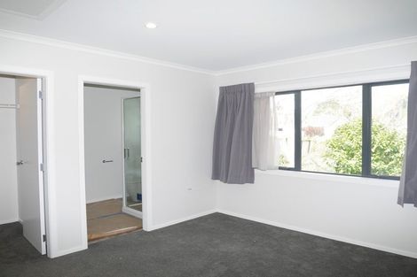 Photo of property in 16 Utauta Street, Waikanae, 5036