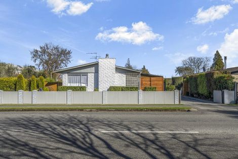 Photo of property in 207 West Belt, Rangiora, 7400