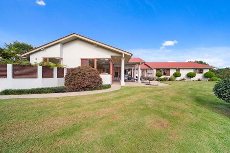 Photo of property in 15 Kaipara Road, Papakura, 2582