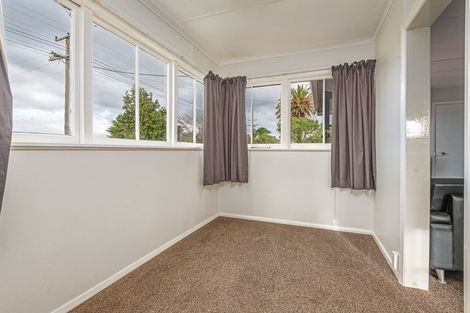 Photo of property in 24 Nuku Street, Tangimoana, 4822