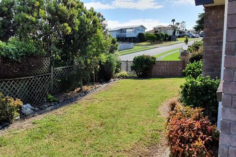 Photo of property in 5 The Boulevard, Red Beach, 0932