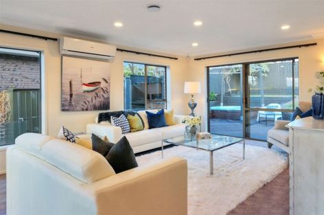 Photo of property in 27 Hollyhock Place, Browns Bay, Auckland, 0630