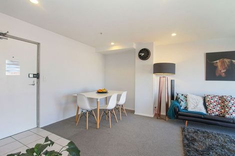 Photo of property in 2q/10 Crown Lynn Place, New Lynn, Auckland, 0600