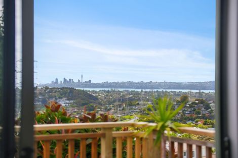 Photo of property in 17a Cherry Tree Place, Massey, Auckland, 0614