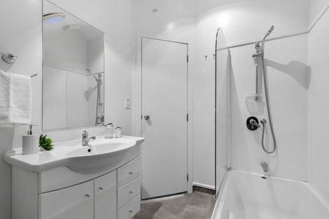 Photo of property in 8/245 Adelaide Road, Newtown, Wellington, 6021