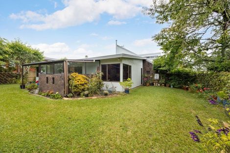 Photo of property in 1 Sheriff Place, Riverlea, Hamilton, 3216