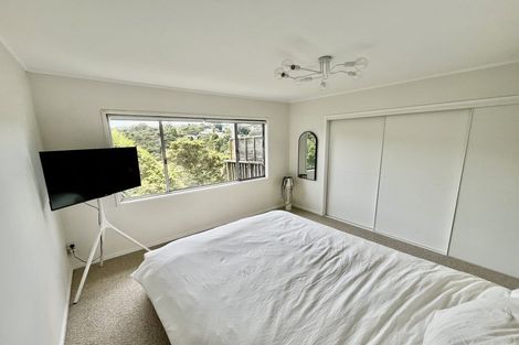 Photo of property in 2/60 Maritime Terrace, Birkenhead, Auckland, 0626
