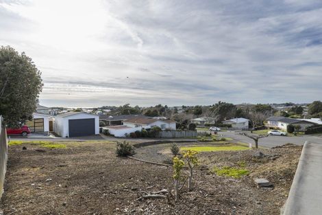 Photo of property in 13 Acacia Place, Bell Block, New Plymouth, 4312