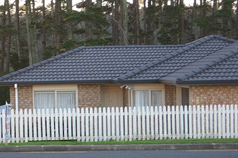 Photo of property in 643a Swanson Road, Swanson, Auckland, 0612