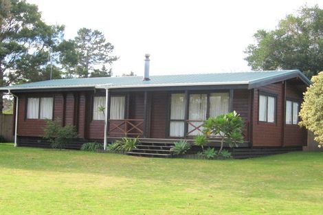 Photo of property in 10 Monarch Grove, Pauanui, Hikuai, 3579