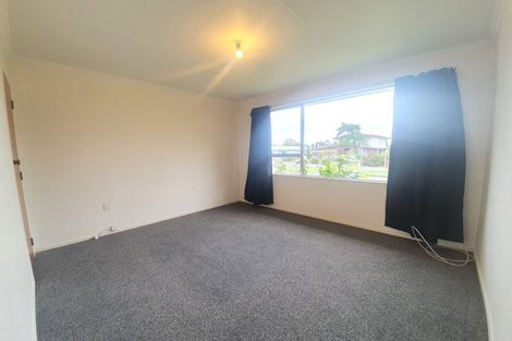 Photo of property in 5 Hillcrest Drive, Kelvin Grove, Palmerston North, 4414